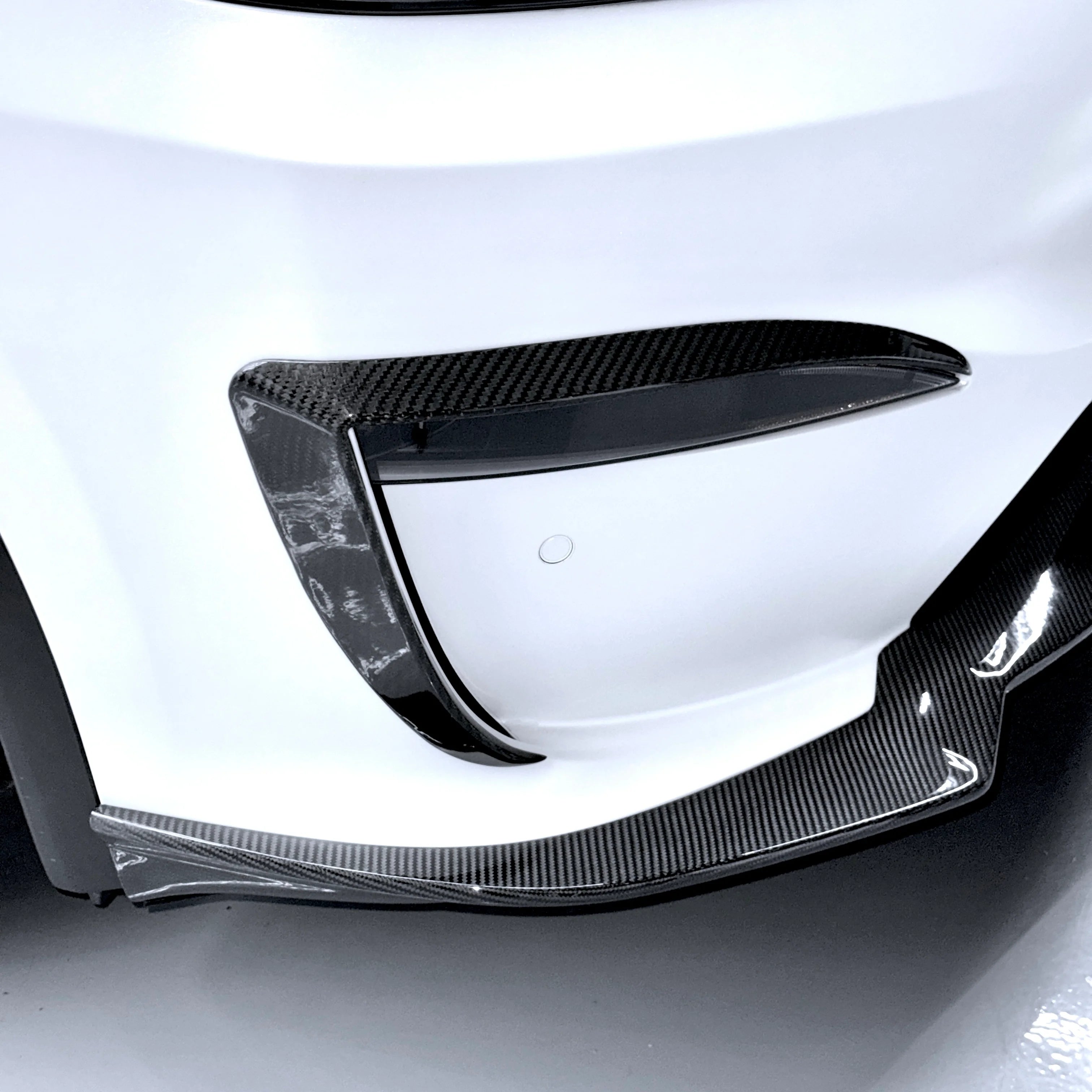 2022+ | Model X Fog Light Canards/Eyelids (1 Pair) - Real Molded Carbon Fiber